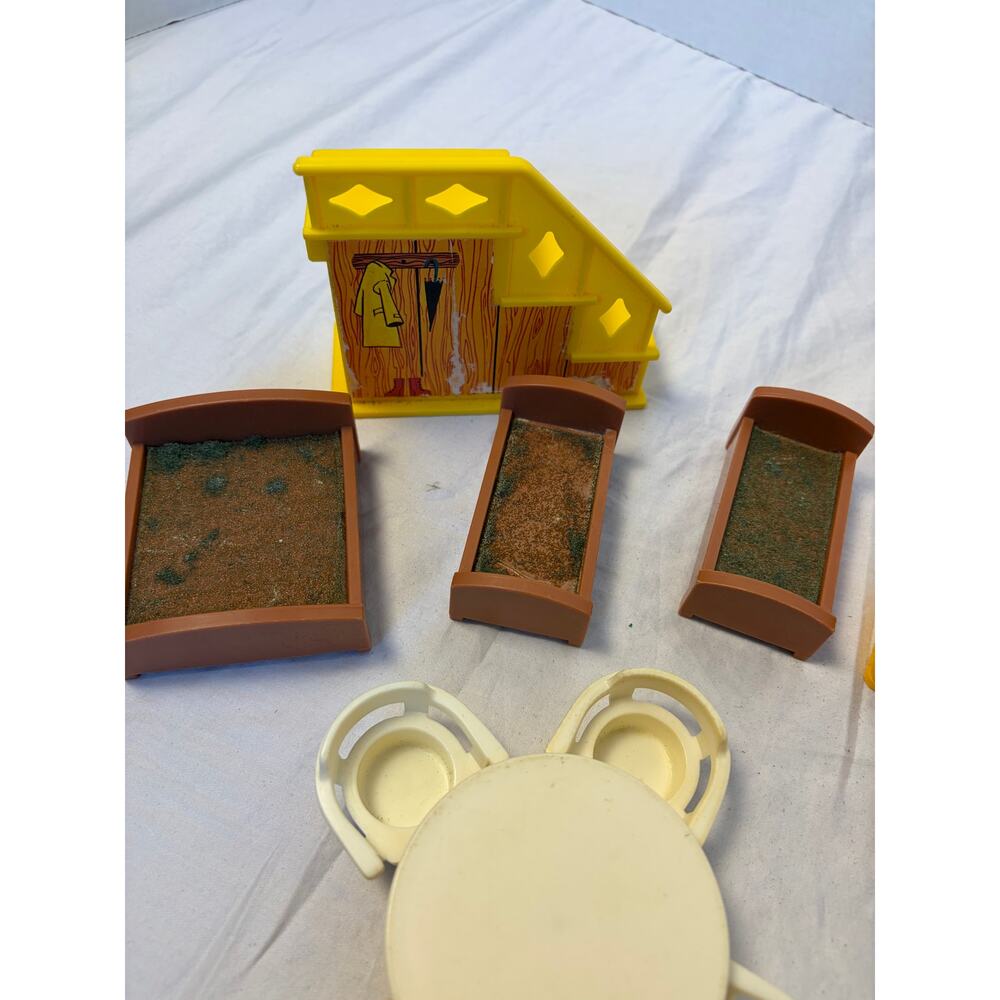 VTG Fisher Price Little People playhouse 12 piece accessories, furniture. 1969 - Picture 4 of 5